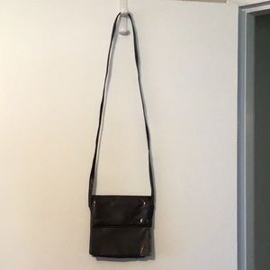 Kenneth Cole pocketbook